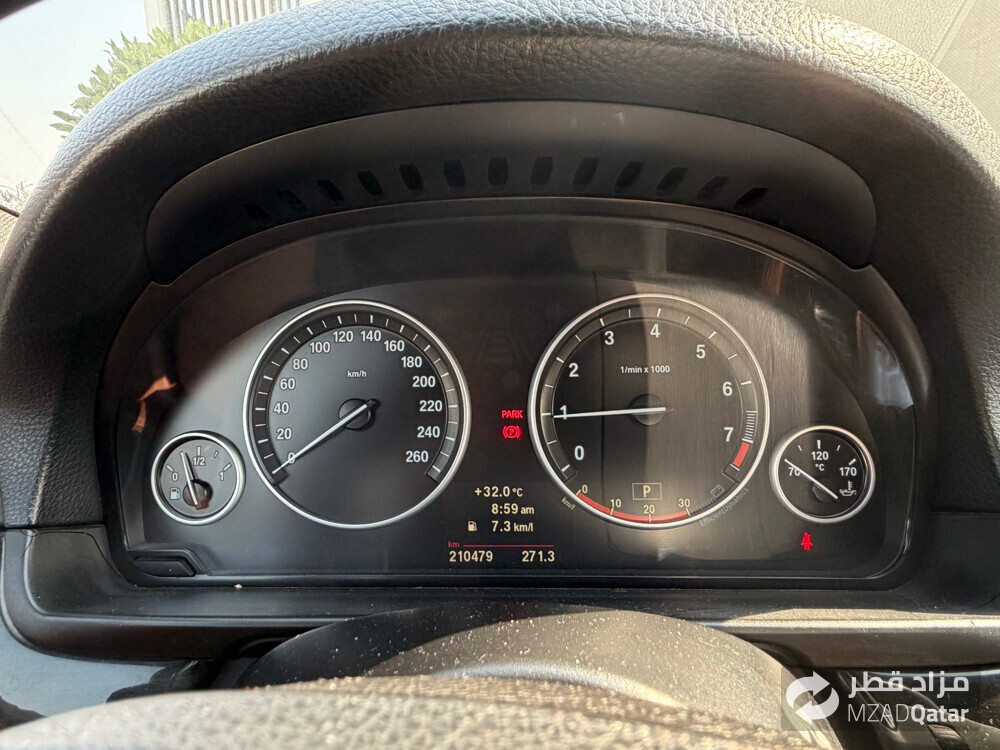 BMW 523i – 2012 Model  - 12