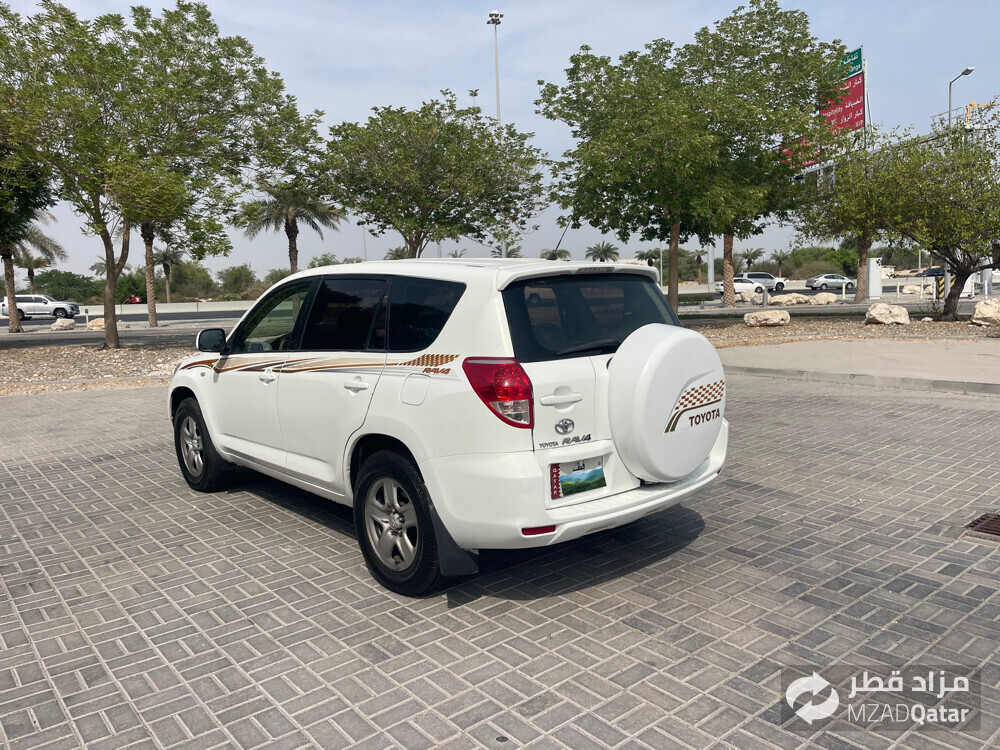 Toyota RAV4  - 4