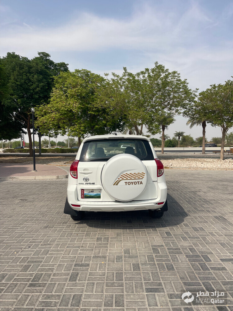 Toyota RAV4  - 1