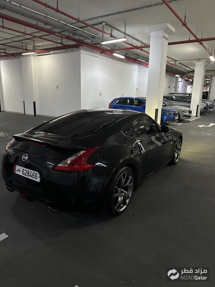 Nissan 370 Z - 3