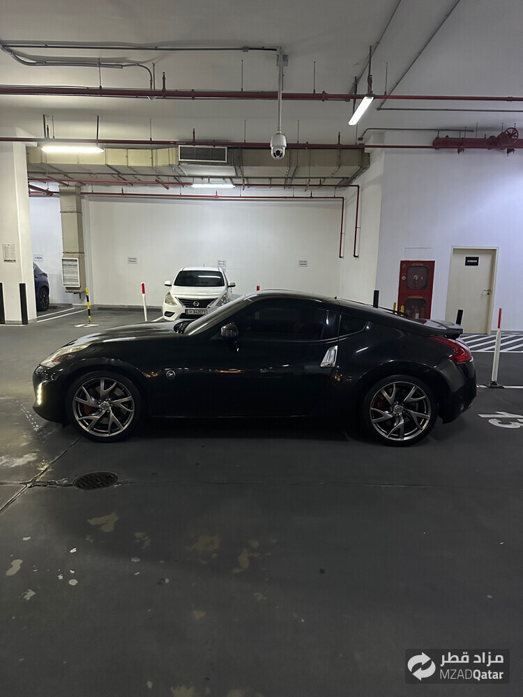 Nissan 370 Z - 2