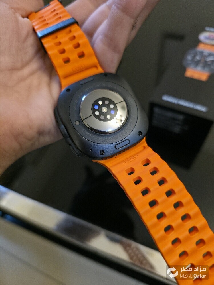 Used Samsung Watch Ultra in good co - 4