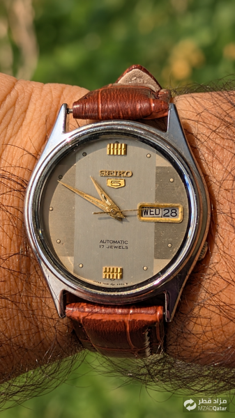 Original Vintage Seiko 5 Automatic - 1