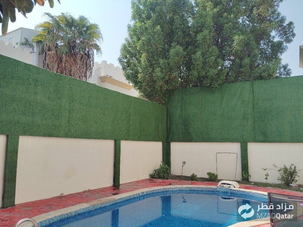 سجاد وديكورات من العشب الصناعي - 12