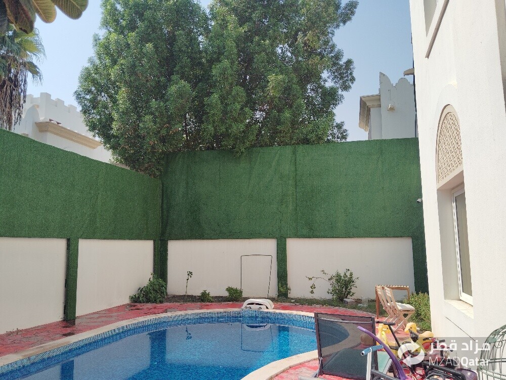 سجاد وديكورات من العشب الصناعي - 8