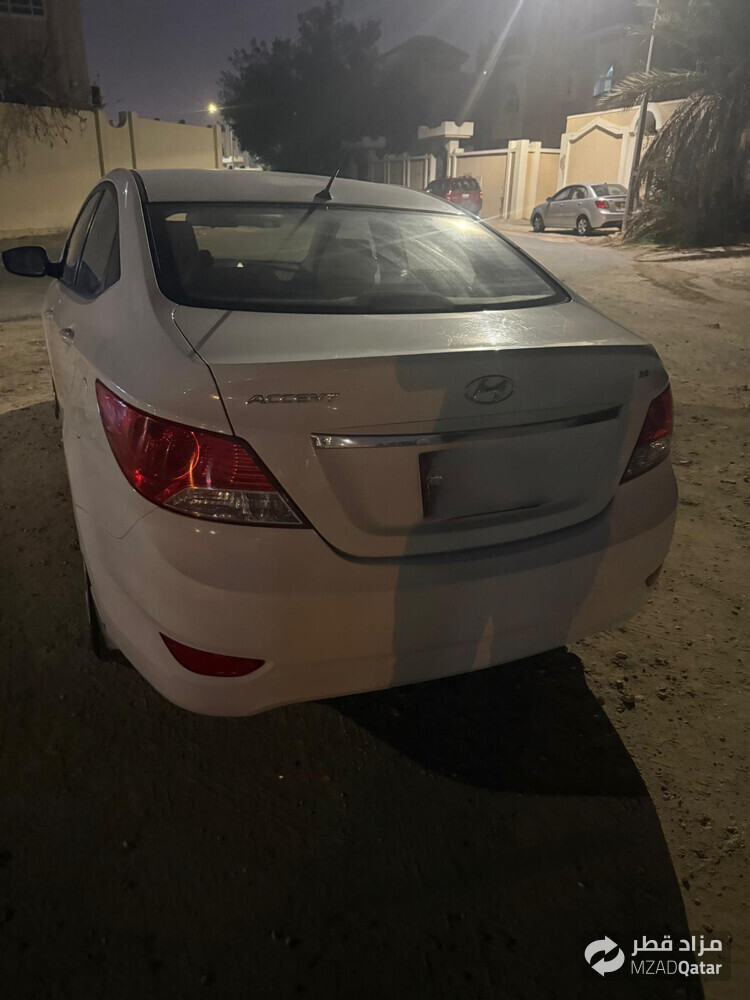 Hyundai Accent - 7