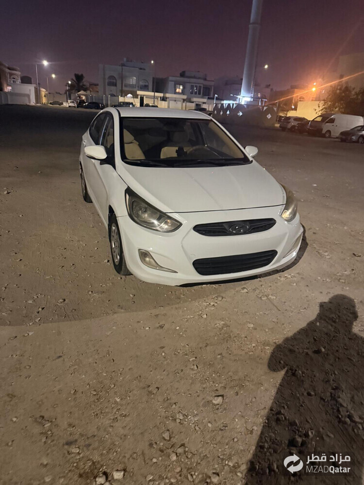 Hyundai Accent - 1