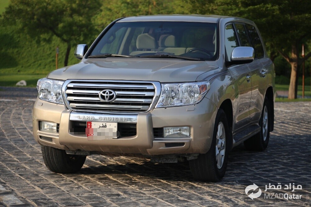 لاند كروزر في اكس ار - 1