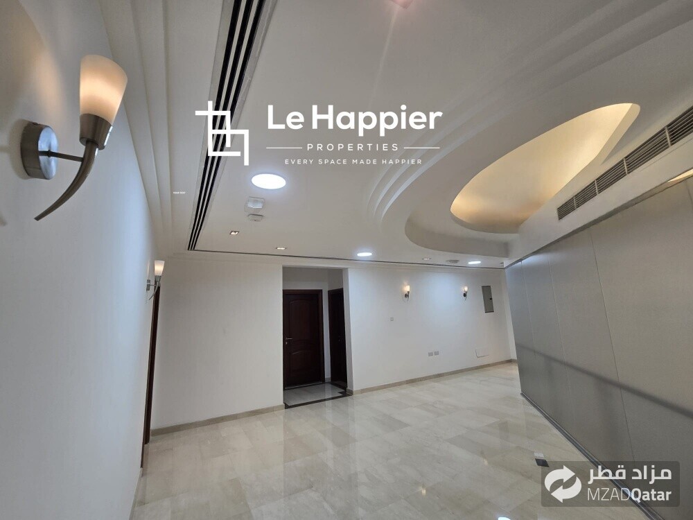 Premium commercial Villa - 16