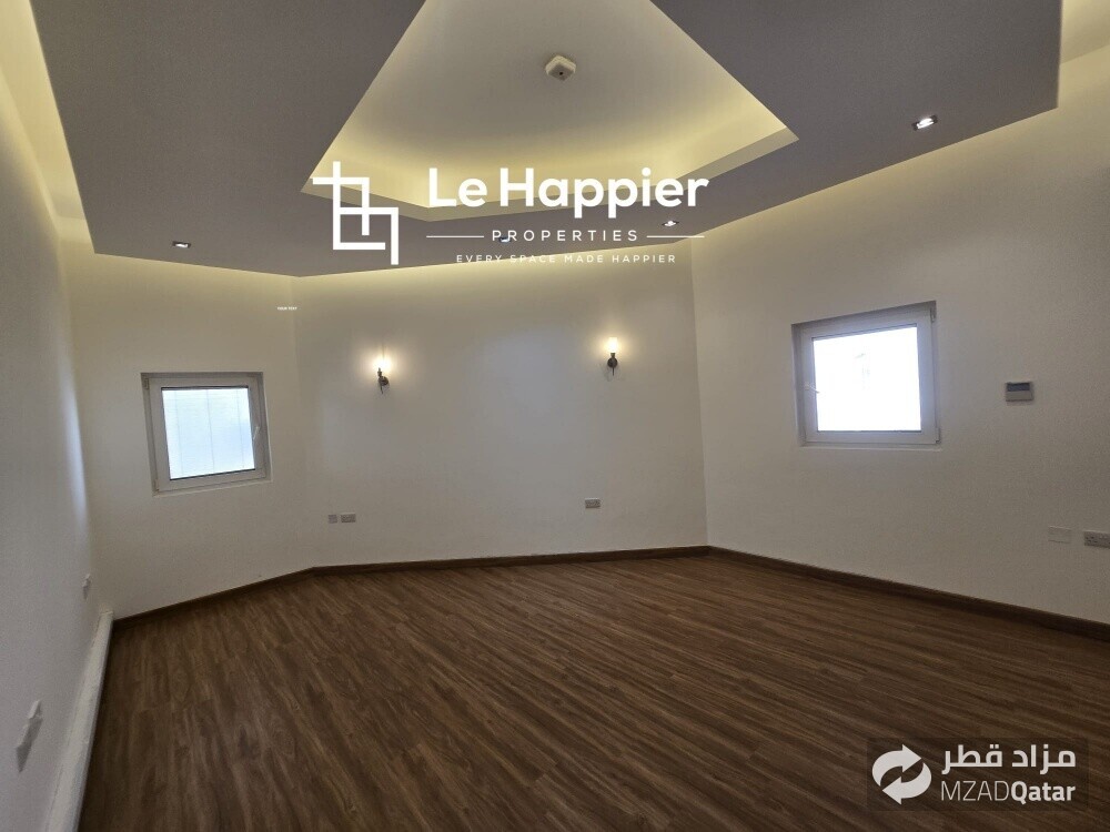 Premium commercial Villa - 13