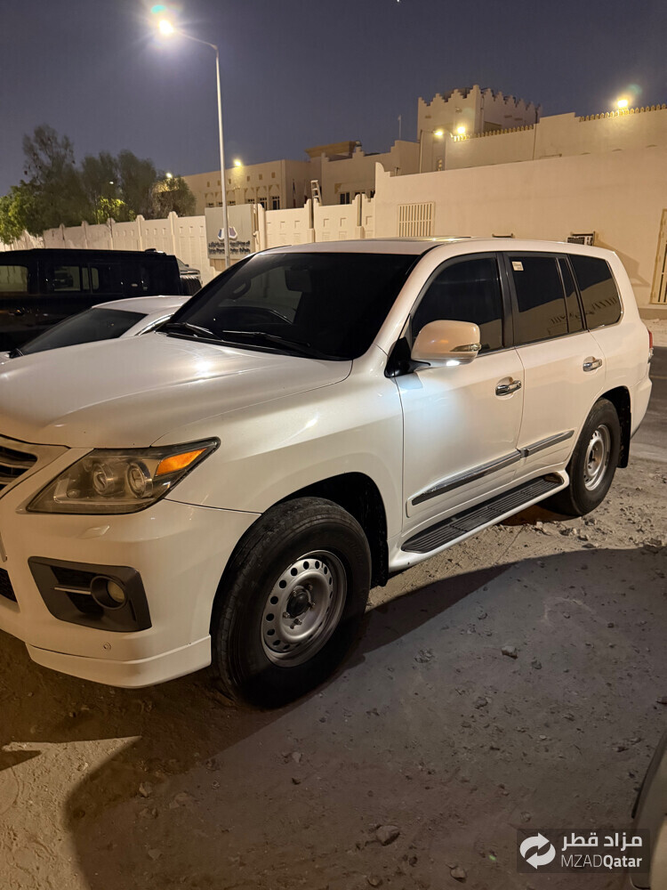 لكزس ٢٠٠٩ - 2