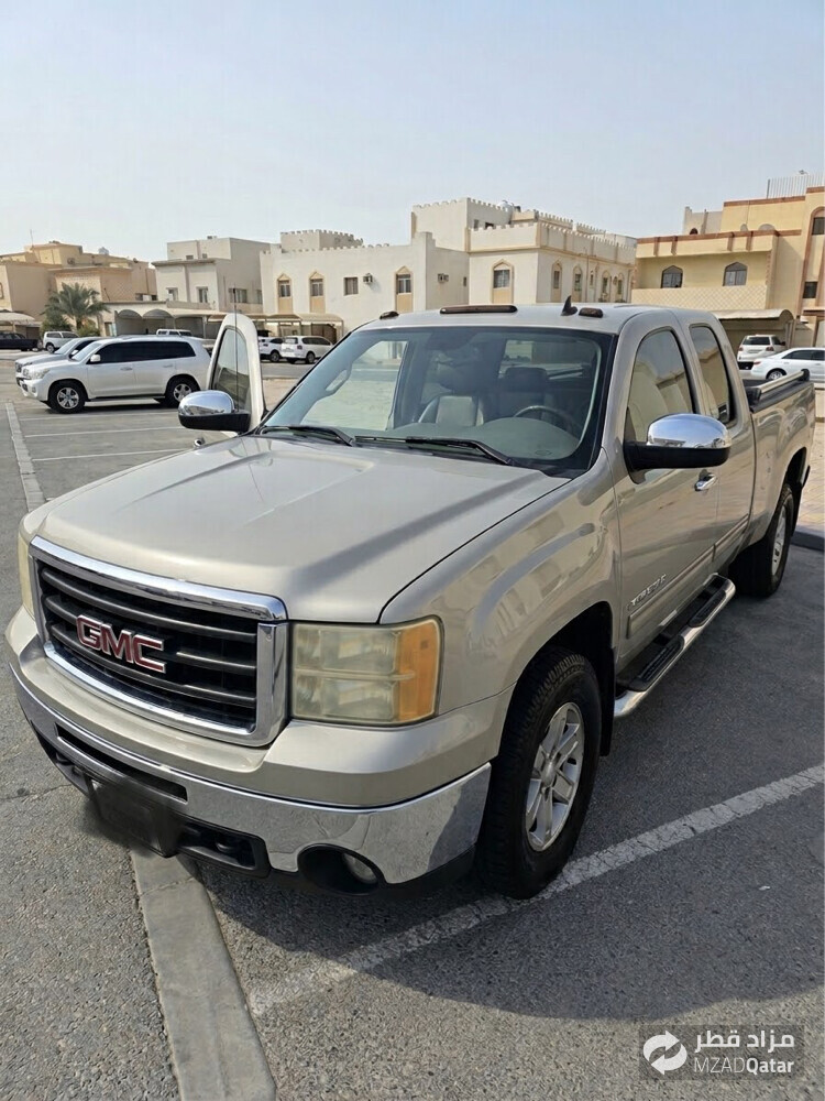 For Sale: GMC Sierra 2500 - 1