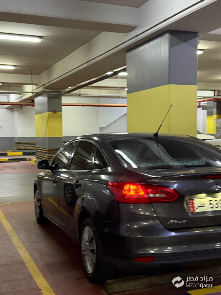 ford focus  - 2