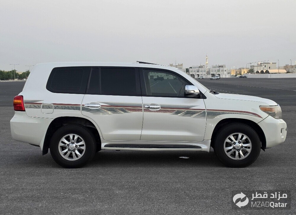 GXR V8 MODEL 2012 - 2