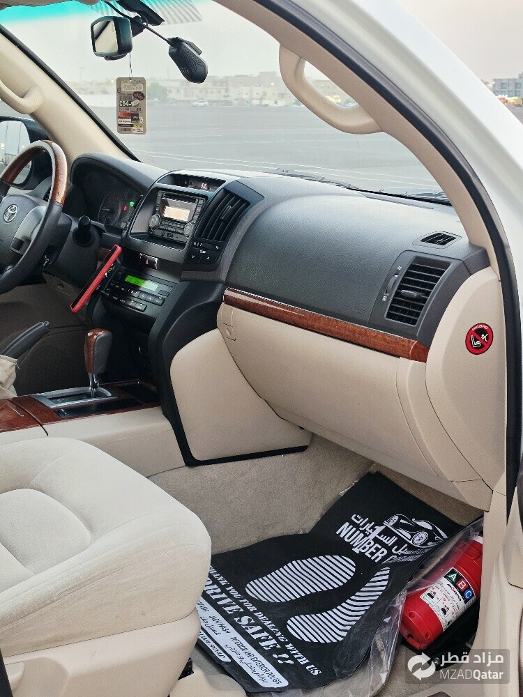 GXR V8 MODEL 2012 - 13