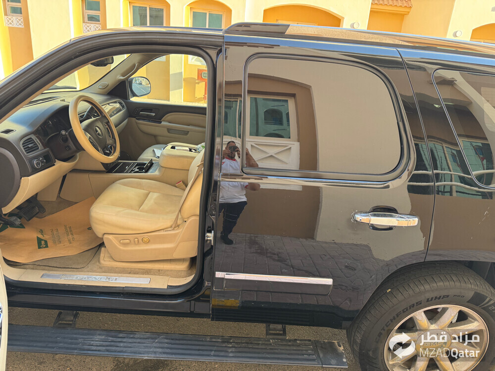 GMC Yukon denali - 4