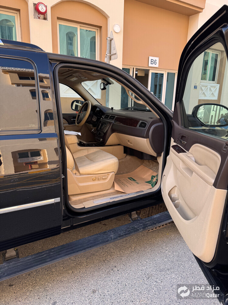 GMC Yukon denali - 3
