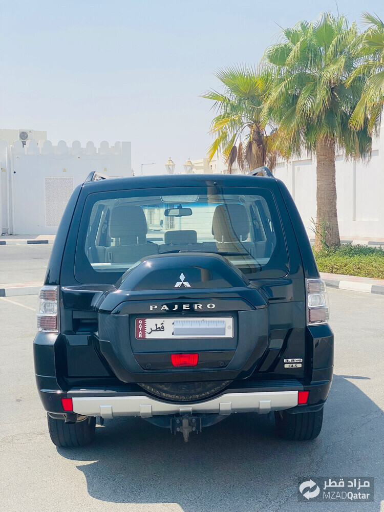 Mistubishi Pajero - 3