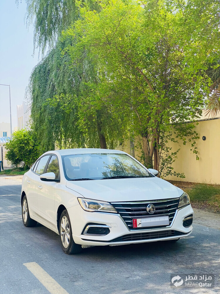 MG 5 Withe coler  - 1