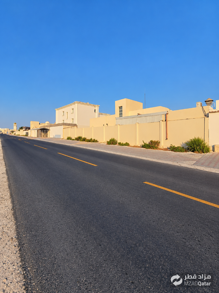 فرصة للشراءْ بسعر الارض - 8