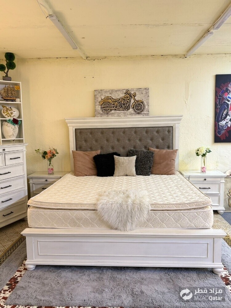 homecenter master bed set for sale. - 3