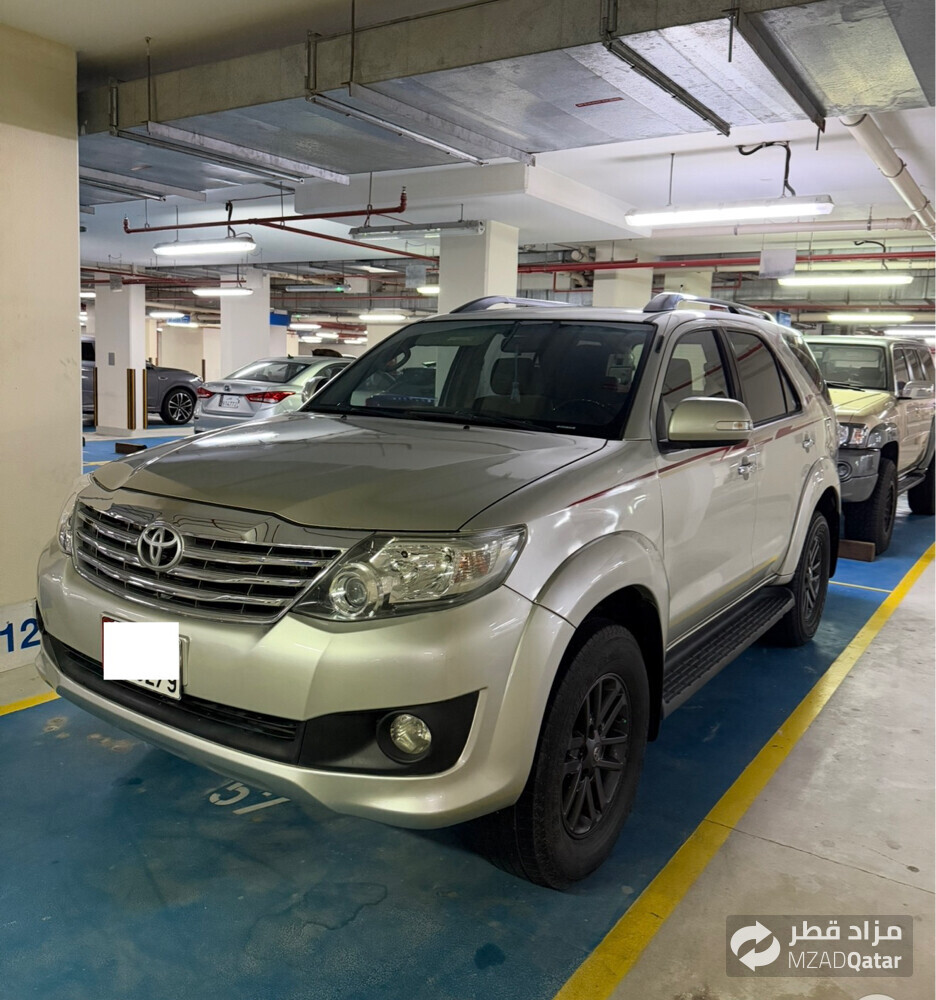Fortuner SR5 in perfect condition - 5