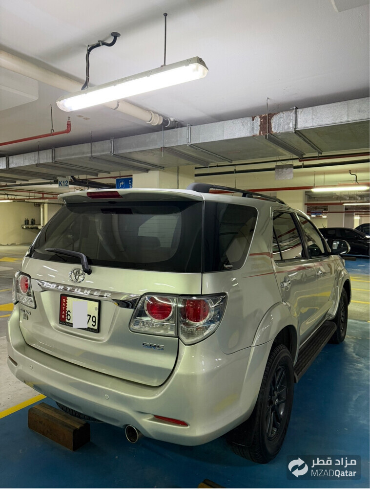 Fortuner SR5 in perfect condition - 4