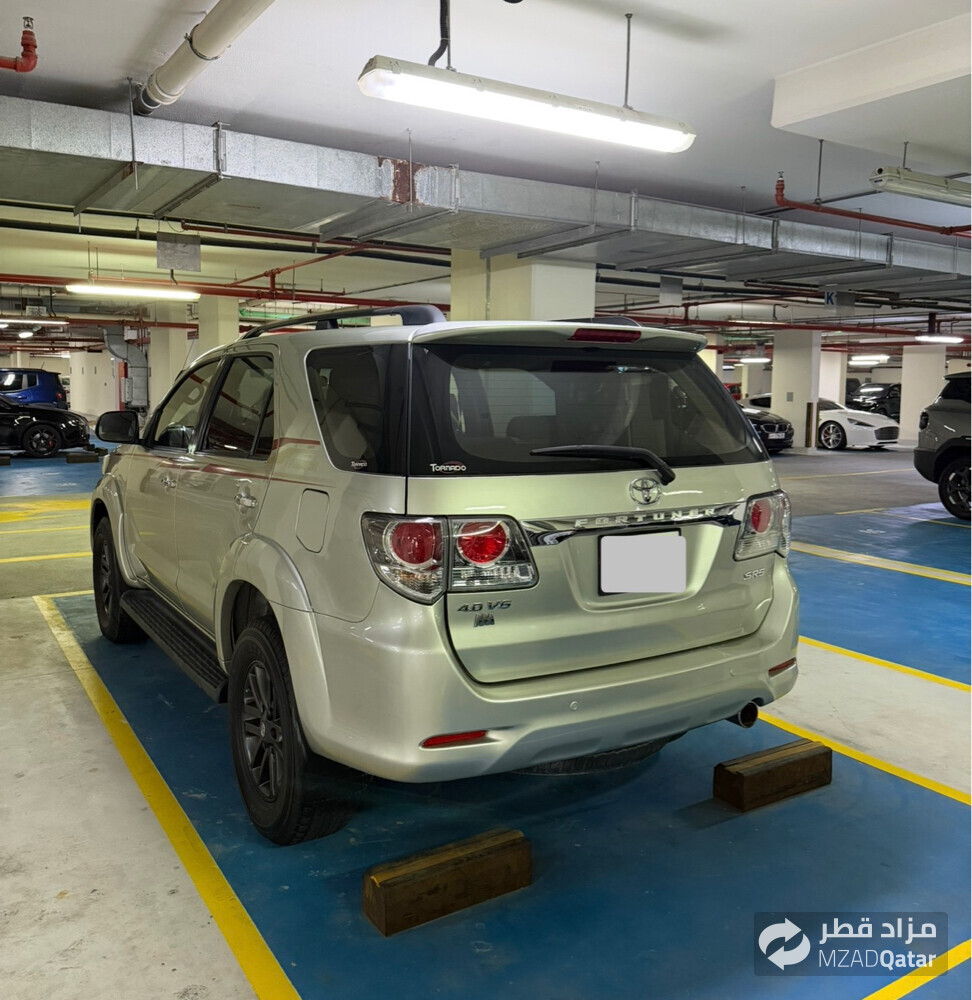 Fortuner SR5 in perfect condition - 6