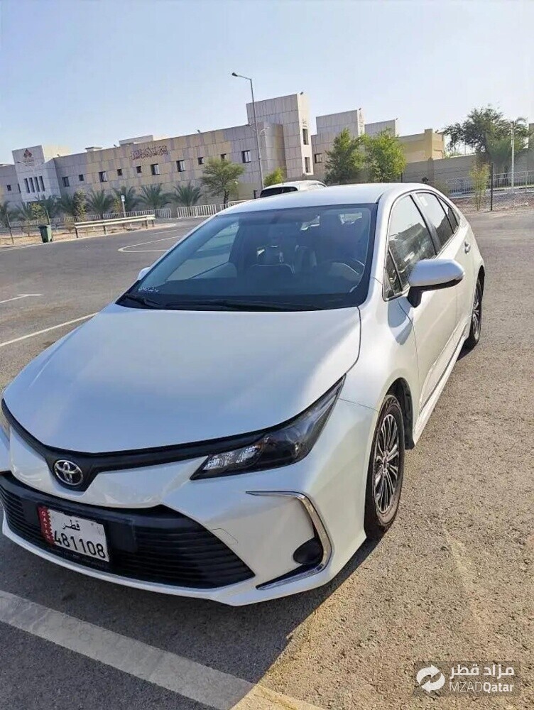 Looking for a Toyota Corolla, Camry - 1
