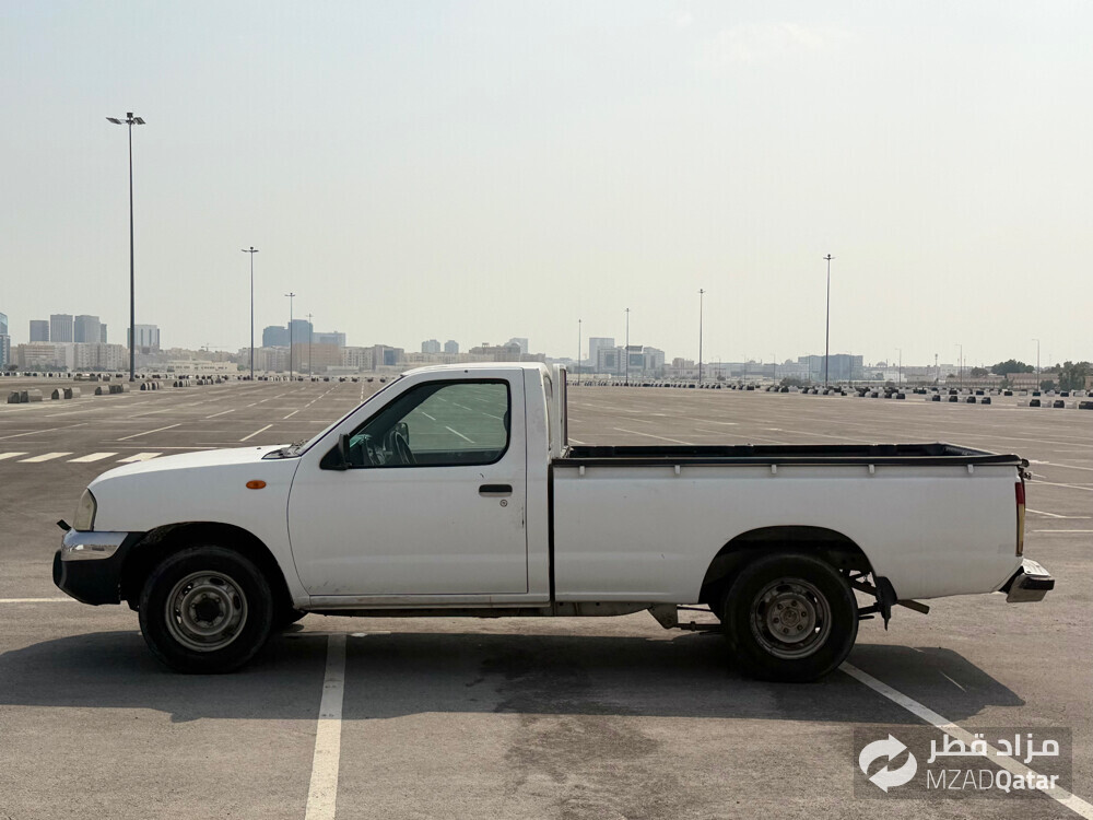 Nissan pickup Single Cab - 3