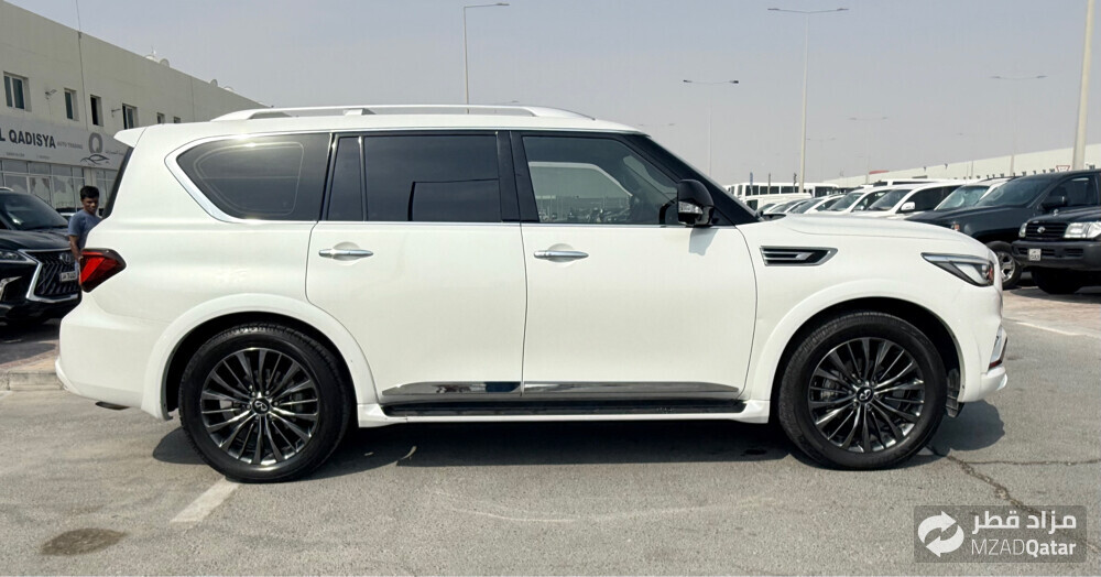 Infiniti QX80 - 2021 - 7