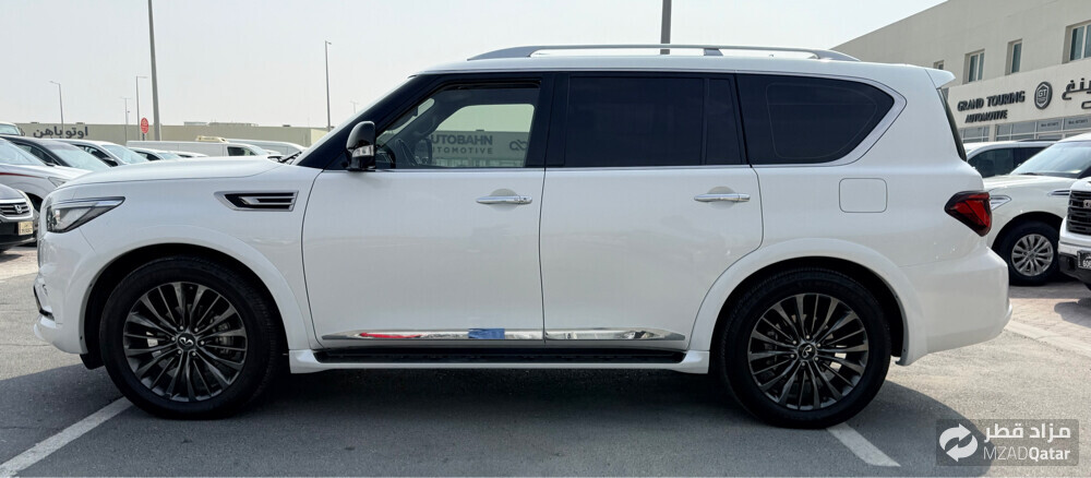 Infiniti QX80 - 2021 - 3