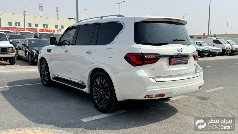 Infiniti QX80 - 2021 - 4