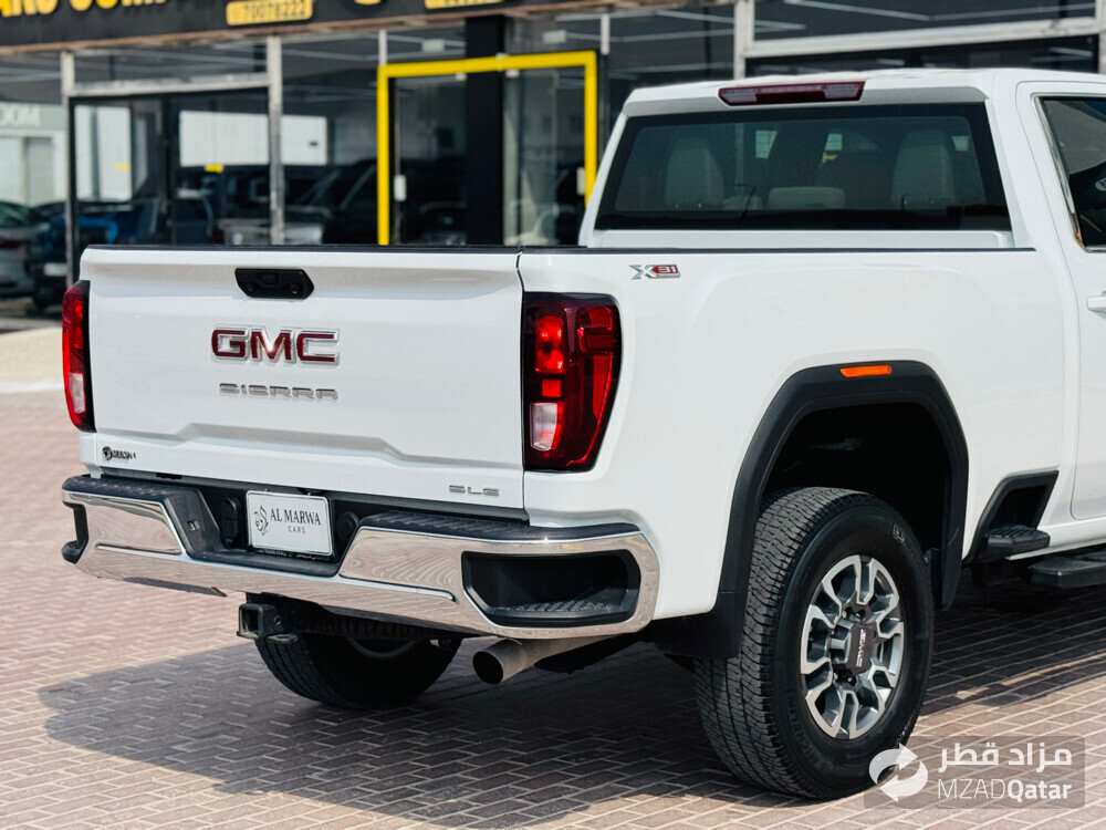 GMC Sierra 2500HD model 2024 - 11