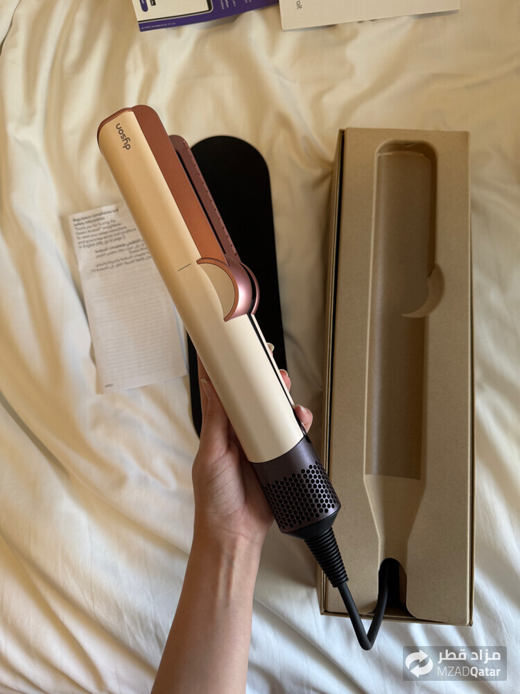Dyson Airstrait - 1