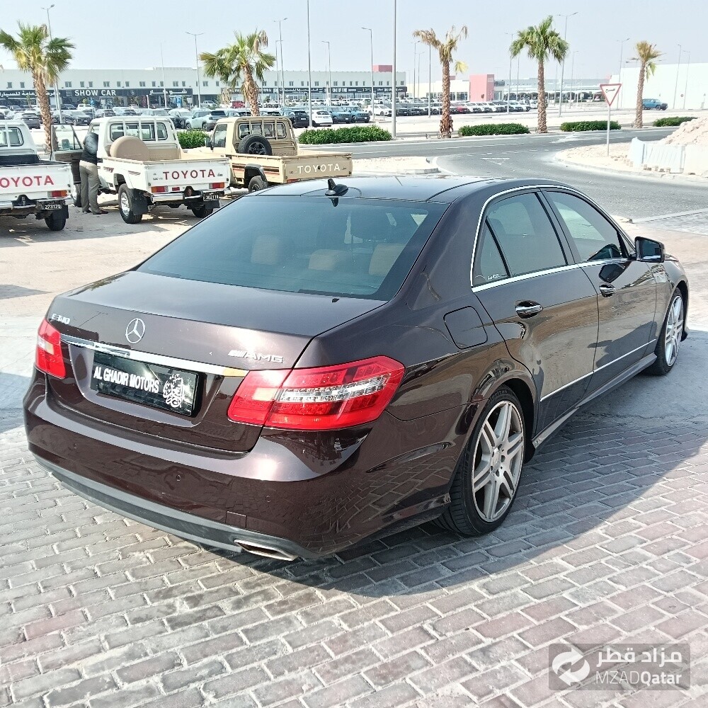 مرسيدس ايه 300 بني 2012 - 6