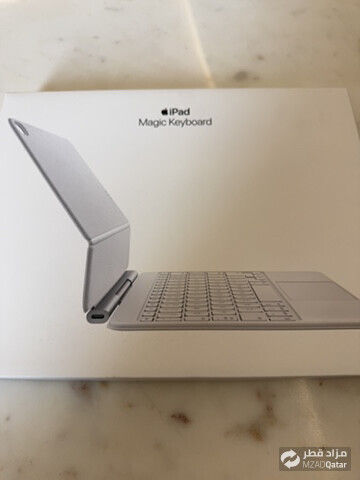 iPad Air 11 inch NEW magic keyboard - 1