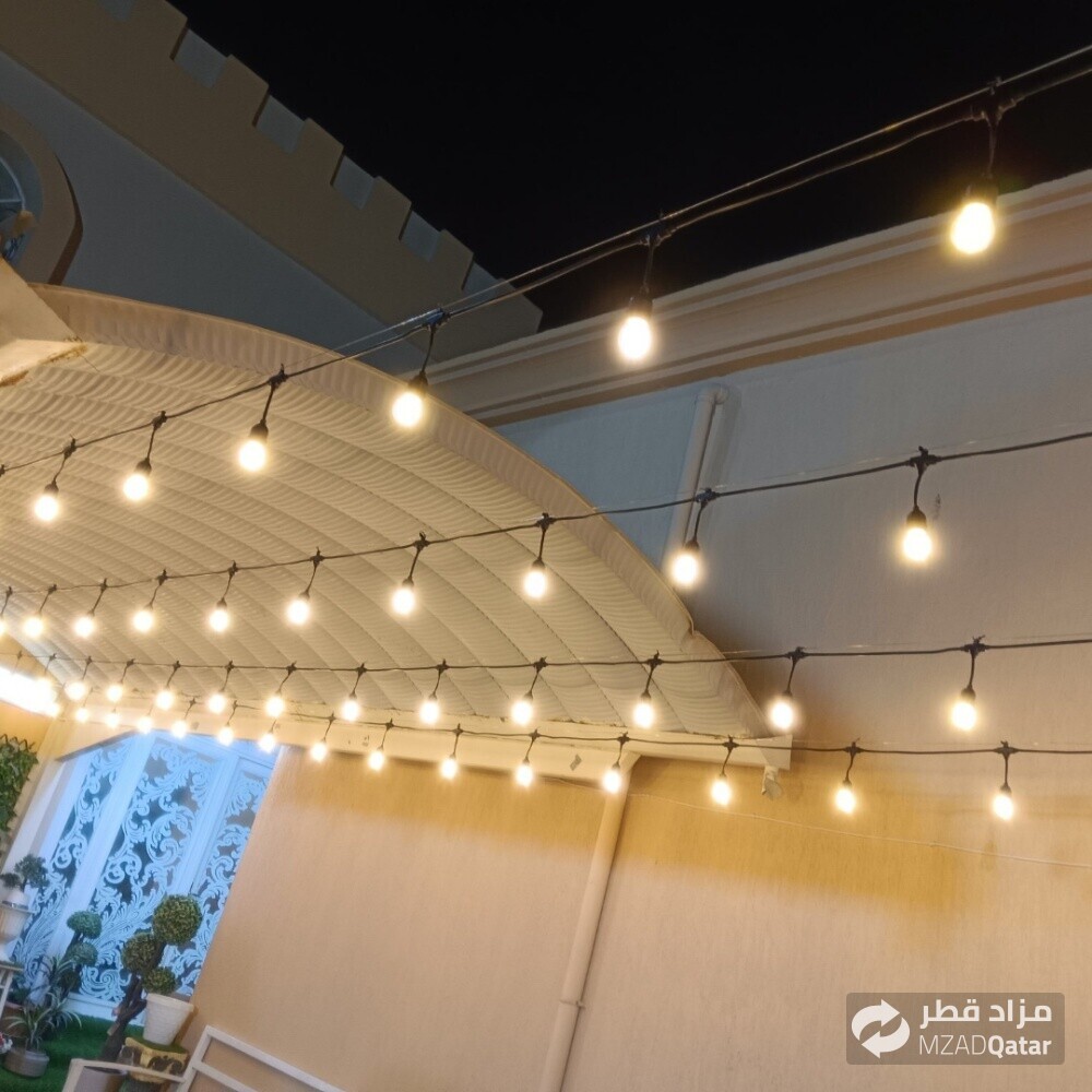 led light with Black wire available - 3