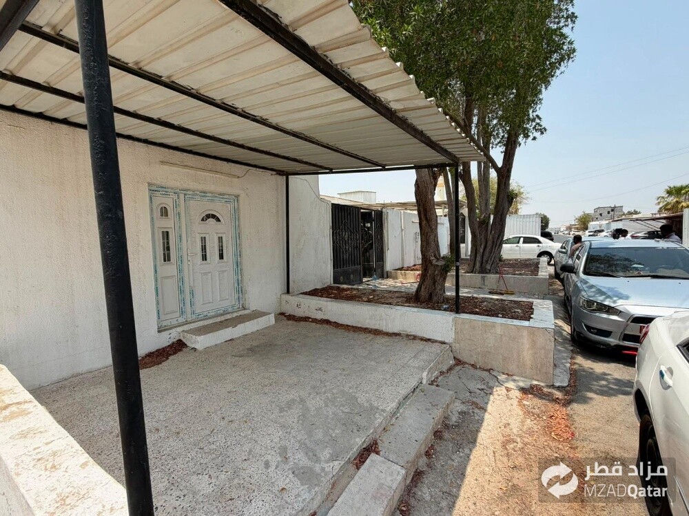 للبيع بيت استثمار - 1