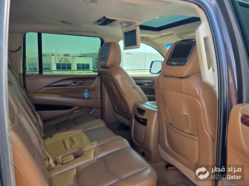 2016 Cadillac Escalade - 9