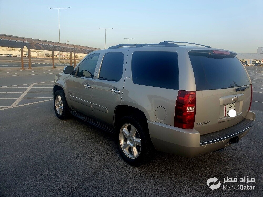 2009 Tahoe LTZ (4x4)
Leather seats, - 4