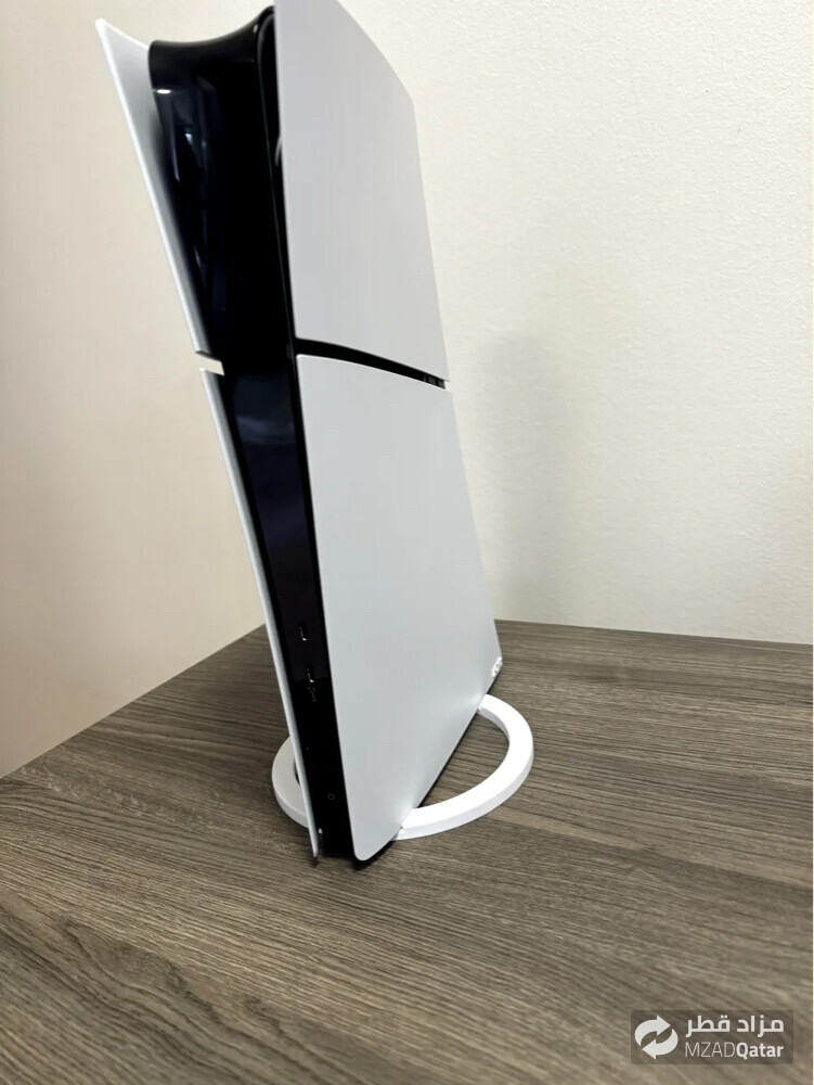 PS5 Slim Digital Edition - 3