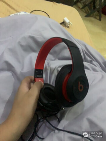 beats red and black over ear wired - 3