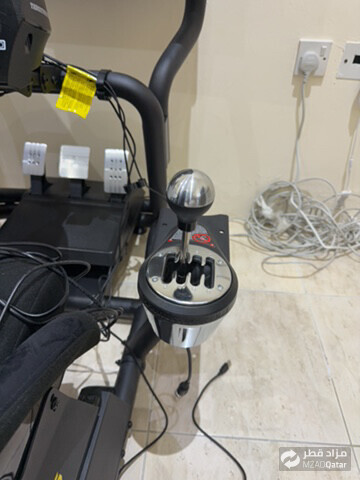Full Sim Racing Setup–Thrustmaster - 5