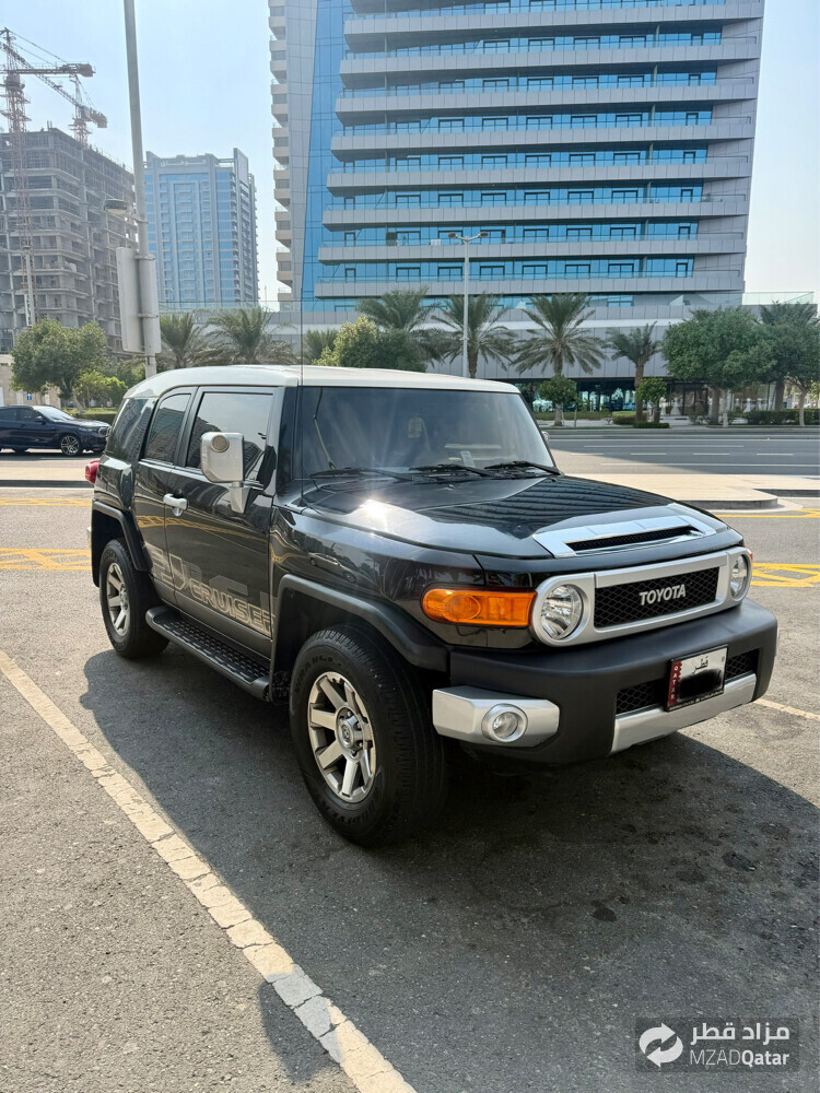 FJ CRUISER SUPER CLEAN CONDITION  - 3