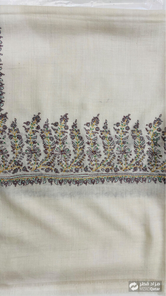 Luxury Hand-Woven Pashmina Stole - 2