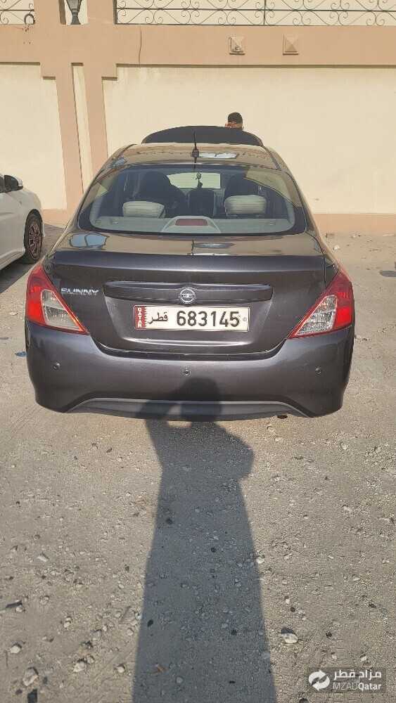 Nissan - 1