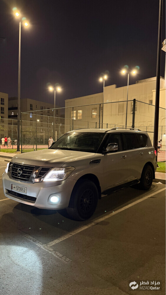 Nissan Patrol Platinum 2010 - 3