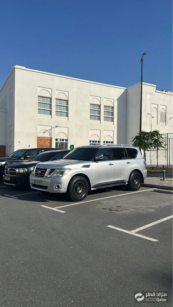 Nissan Patrol Platinum 2010 - 1
