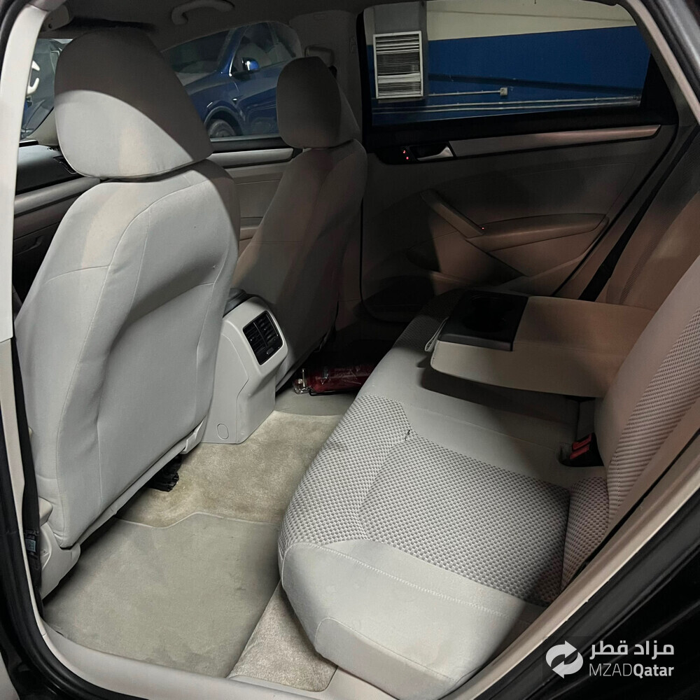 VOLKSWAGEN PASSAT  - 7